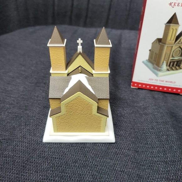 2015 Hallmark Keepsake Joy To The World Christmas Ornament Magic Sound - Picture 4 of 10